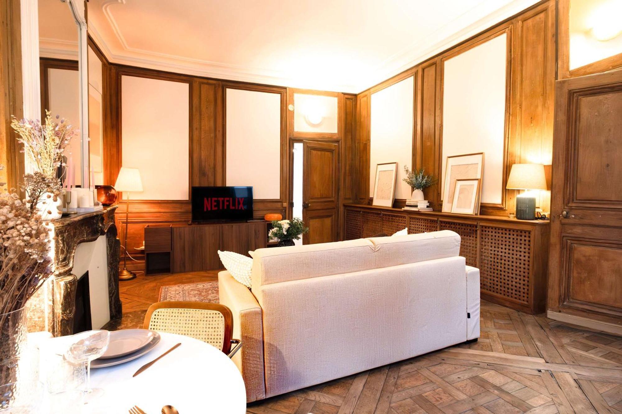 Charming Flat Louvres Opera